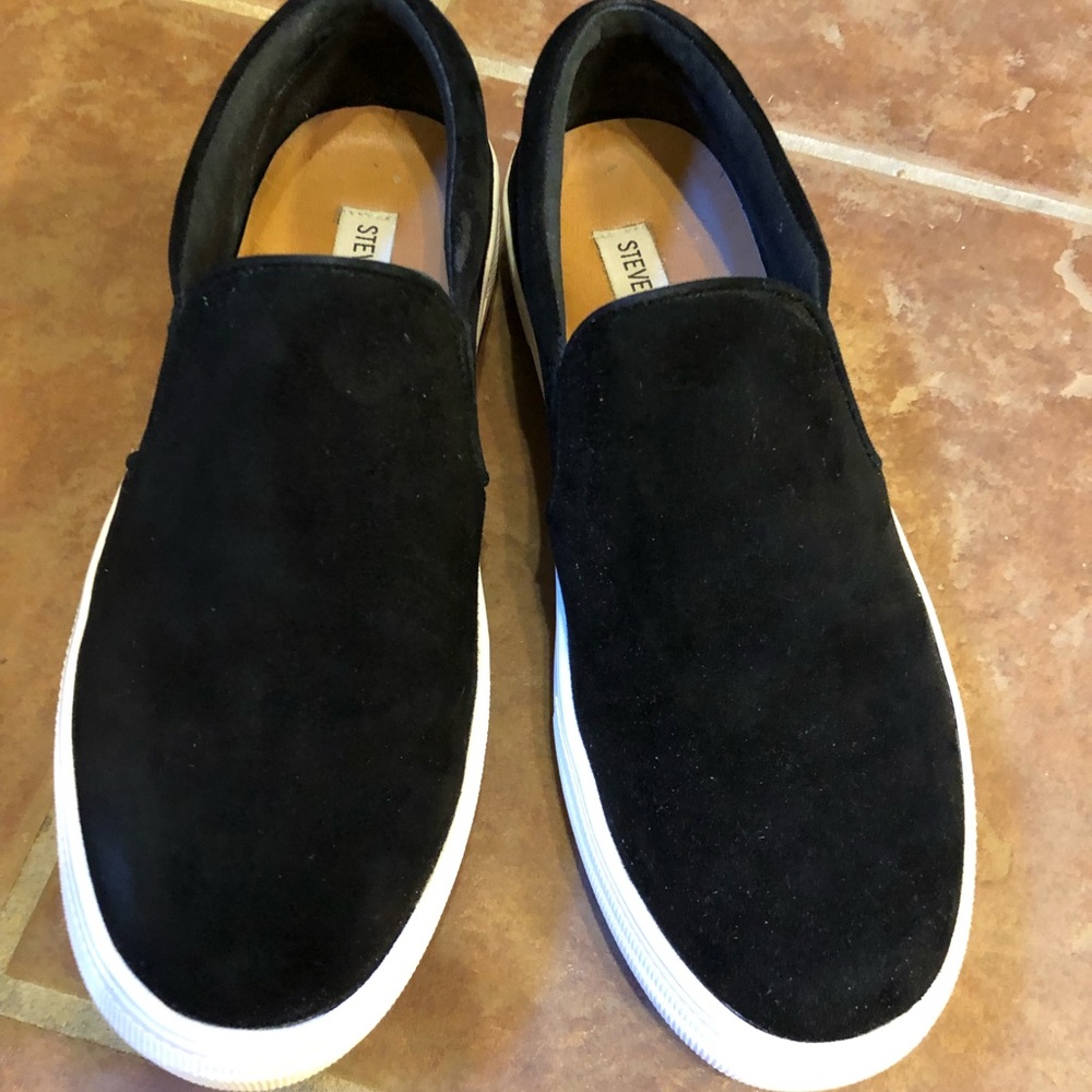 Steve Madden Gills size 7.5 black suede